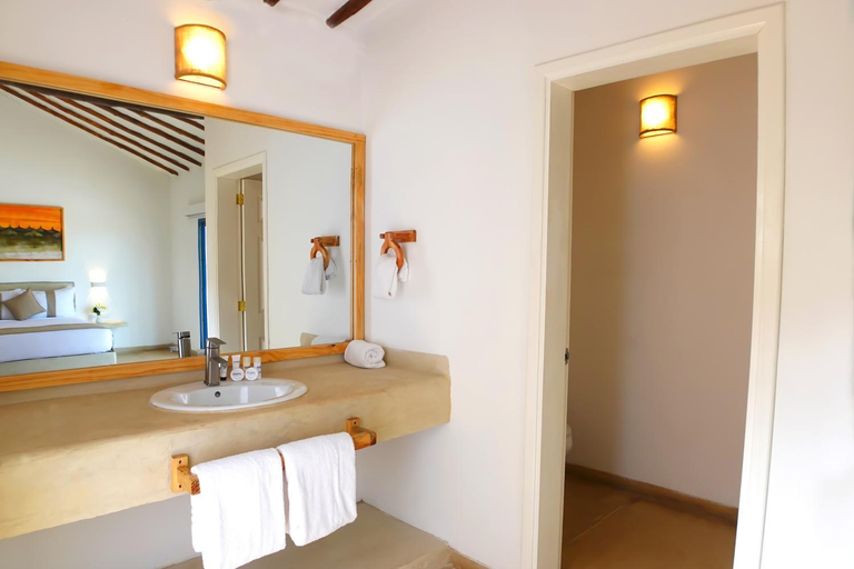 Bathroom, Sunsol Punta Blanca, Isla de Coche