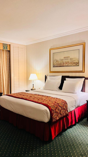 Bedroom 2, Connaught Palace Hotel, Dubai