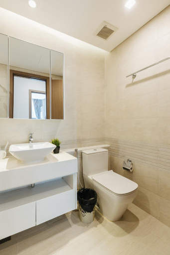 Bathroom 4, Vinhomes Metropolis Apartment Hanoi, Ba Đình