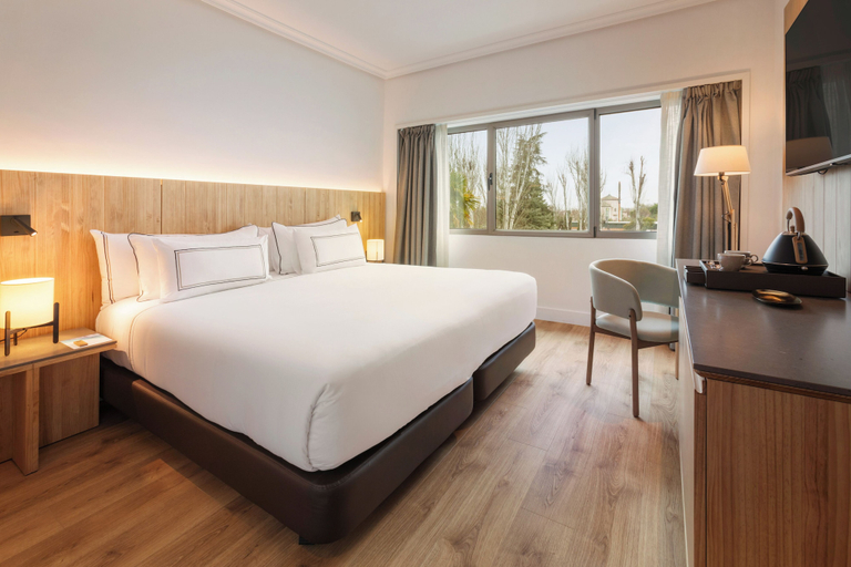 Bedroom 3, Melia Barajas, Madrid
