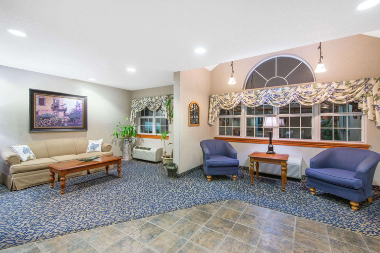 Public Area, Microtel Inn & Suites By Wyndham Hazelton/Bruceto, Preston