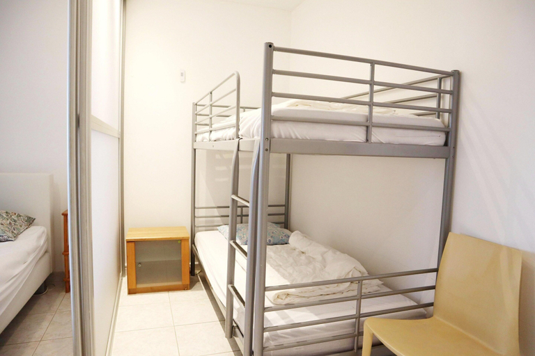Bedroom 3, Apartment in Nieuwpoort by the Beach, West-Vlaanderen