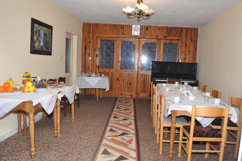 Food & Drinks 4, Hotel HAXHIU Tirane, Tirana