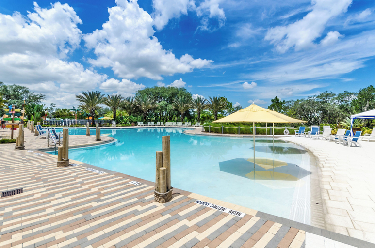 Others 4, 409 Captiva Drive, Polk