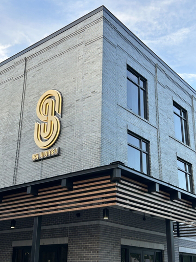 Exterior & Views 2, OS Hotel, Jackson