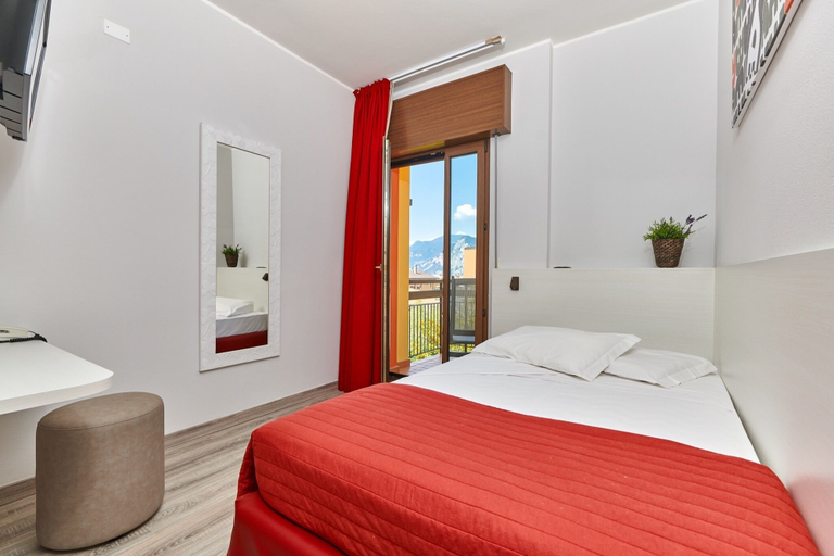 Bedroom 3, H Catullo Malcesine, Verona