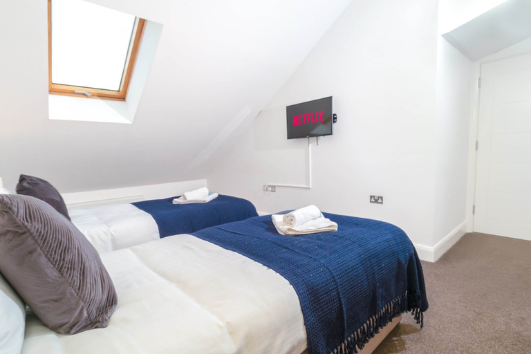 Room 3, 30 Monthly Discount St Mary s Apartment, Cambridgeshire