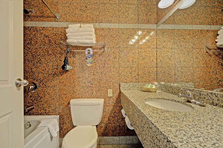 Bathroom 3, Red Lion Inn and Suites Victoria, Capital