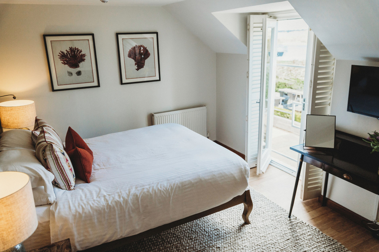 Bedroom 2, The Finchs Arms, Rutland