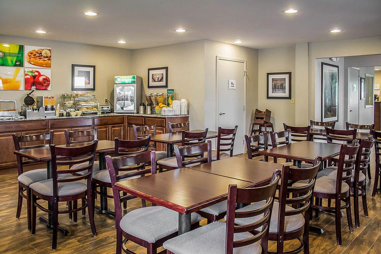 Food & Drinks 4, Quality Inn Cambridge, Guernsey