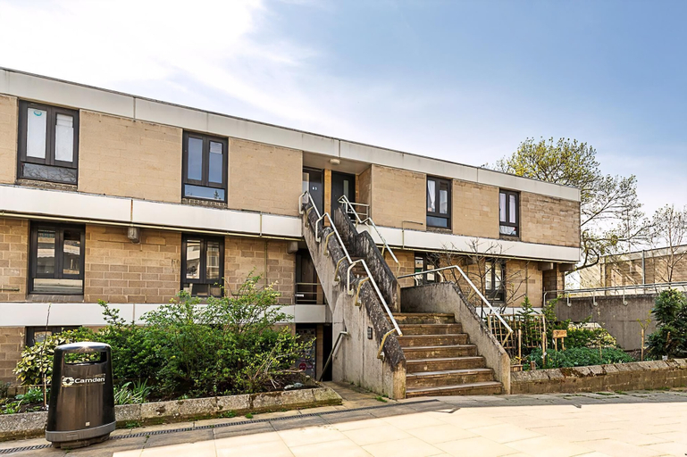 Exterior & Views, Bright Flat For 2 in Dartmouth Park, London