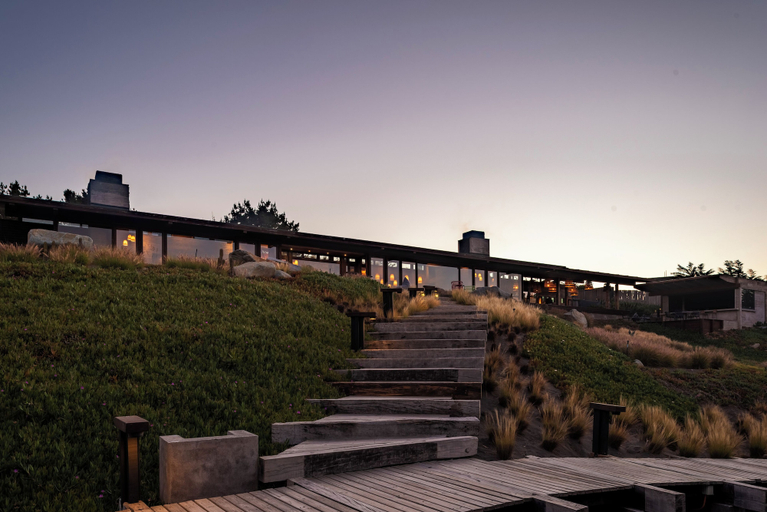 Exterior & Views 2, Hotel Alaia, Cardenal Caro