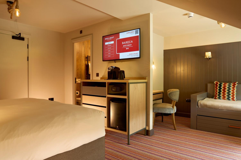 Bedroom 2, Bike & Boot Inns Peak District - Leisure Hotels for Now, Derbyshire