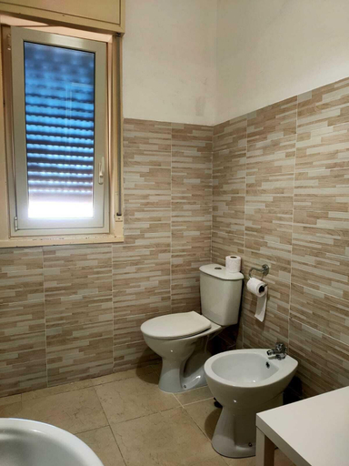Bathroom 4, bed and fly aeroporto catania, Catania