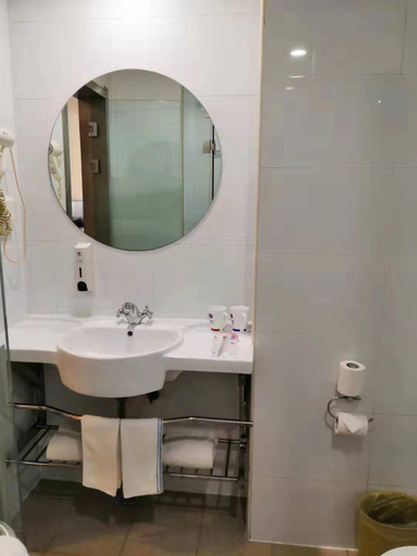 Bathroom 4, Hanting Hotel Harbin Xuedashijin Qianjin Road, Harbin