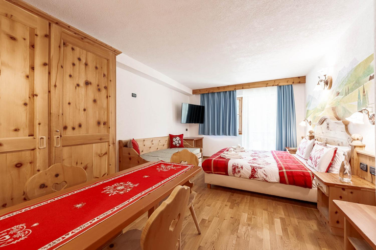 Bedroom 3, Hotel Villetta Maria Cottage, Trento
