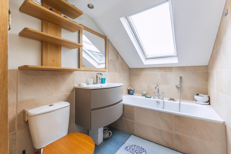 Bathroom 4, Stylish Hampstead Retreat by the Heath, London