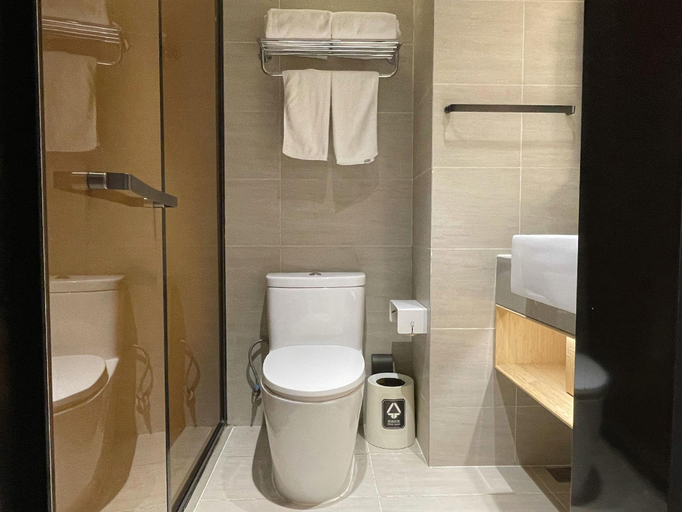 Bathroom 3, Ji Hotel Beijing Olympic Park, Beijing