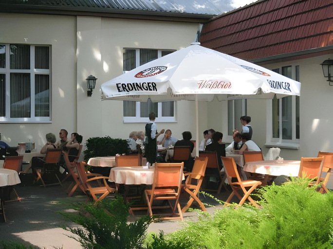 Food & Drinks 3, Hotel & Restaurant Waldschlosschen, Ostprignitz-Ruppin