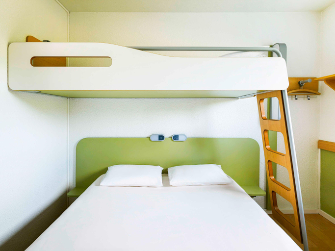 Bedroom 4, ibis budget Chartres, Eure-et-Loir