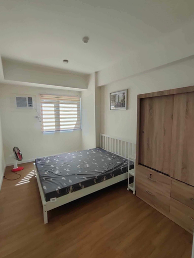 Bedroom, 19 East, Muntinlupa