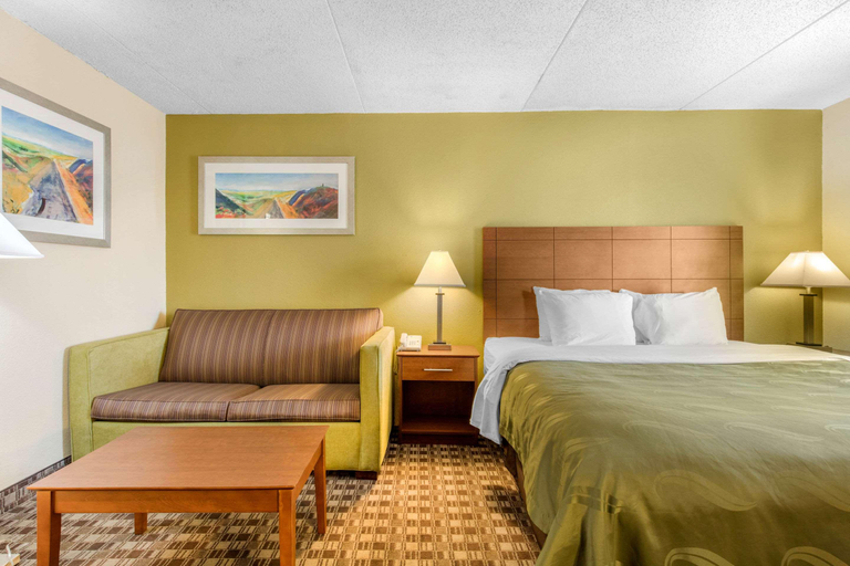 Bedroom 3, Quality Inn Lebanon, Wilson