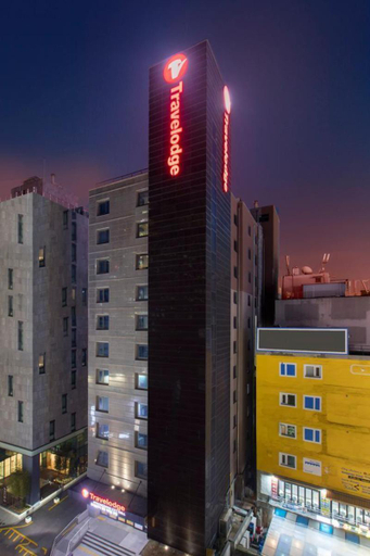 Exterior 6