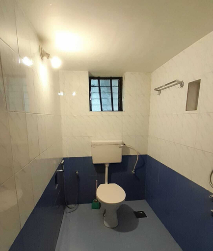 Bathroom, BountyYatra Guest House, North Goa