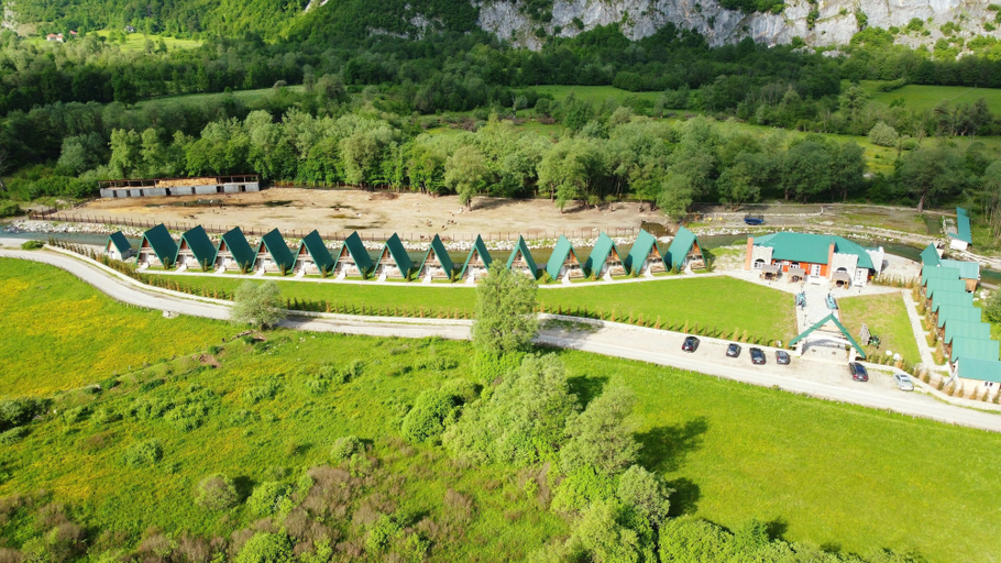 Exterior & Views, Royal View Lodge