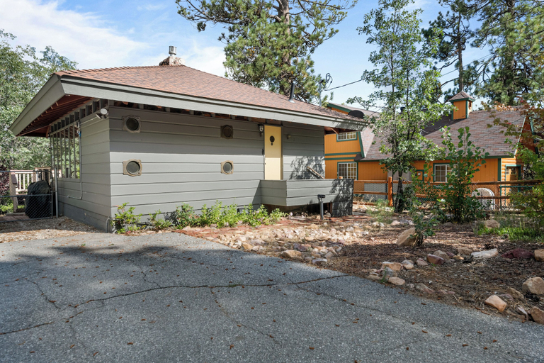 Exterior & Views 1, Clerestory Cottage, San Bernardino