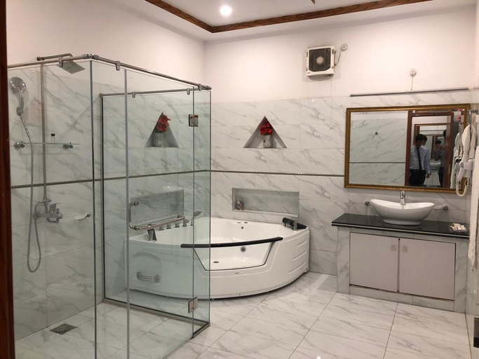 Others 3, Neshaz Hotel & Suites, Lahore
