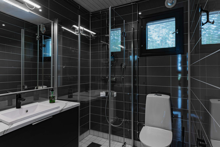 Bathroom, Bomila Resort, Southern Savonia