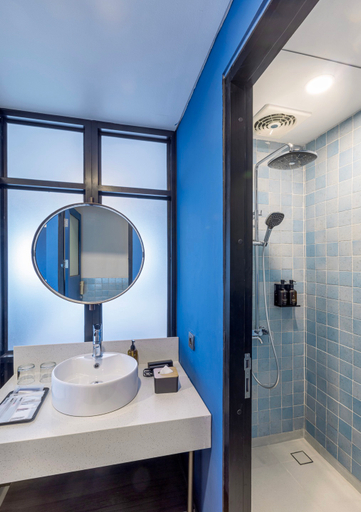 Bathroom 4, ARTOTEL Hub Simpang Temu, Central Jakarta