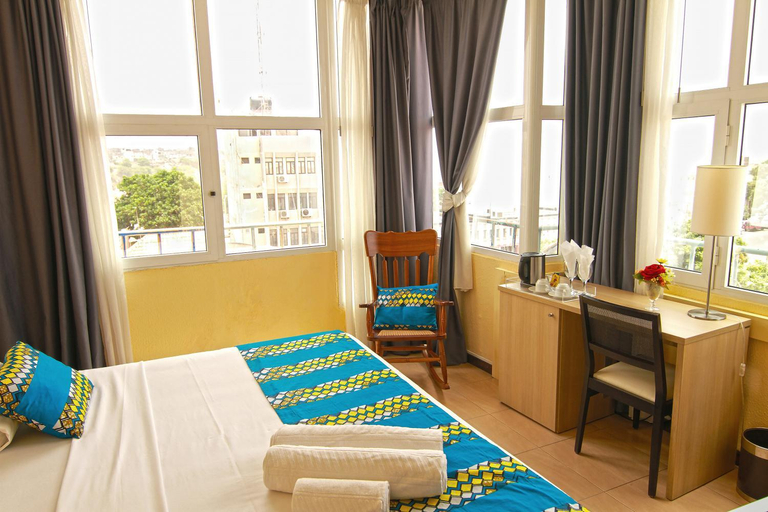 Bedroom 3, Hotel Santa Maria, Praia