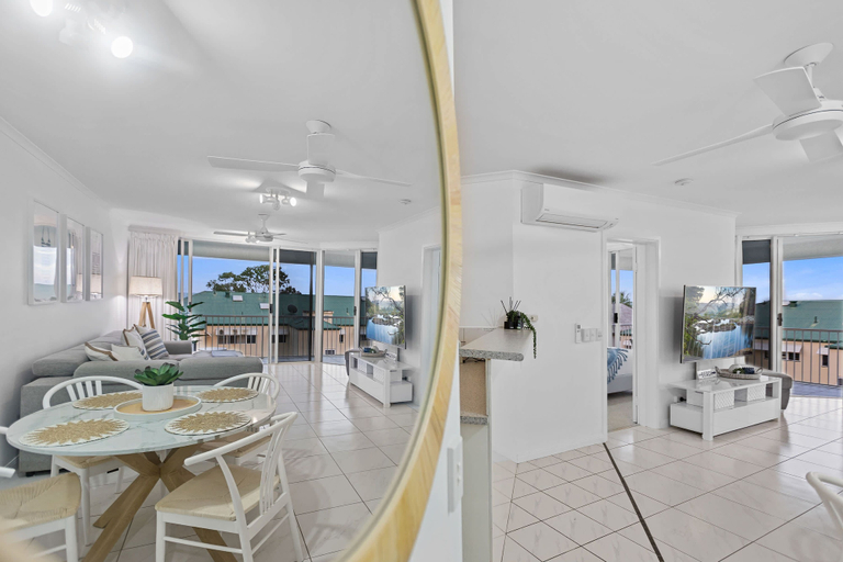 Room 4, Palm Sea Trinity Beach, Cairns
