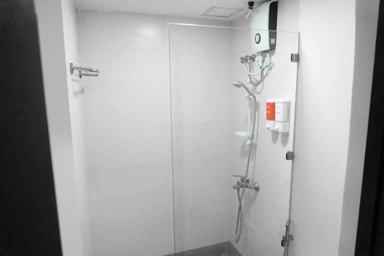 Bathroom 3, Reddoorz Plus Near Bamboo Organ Las Pinas, Las Piñas