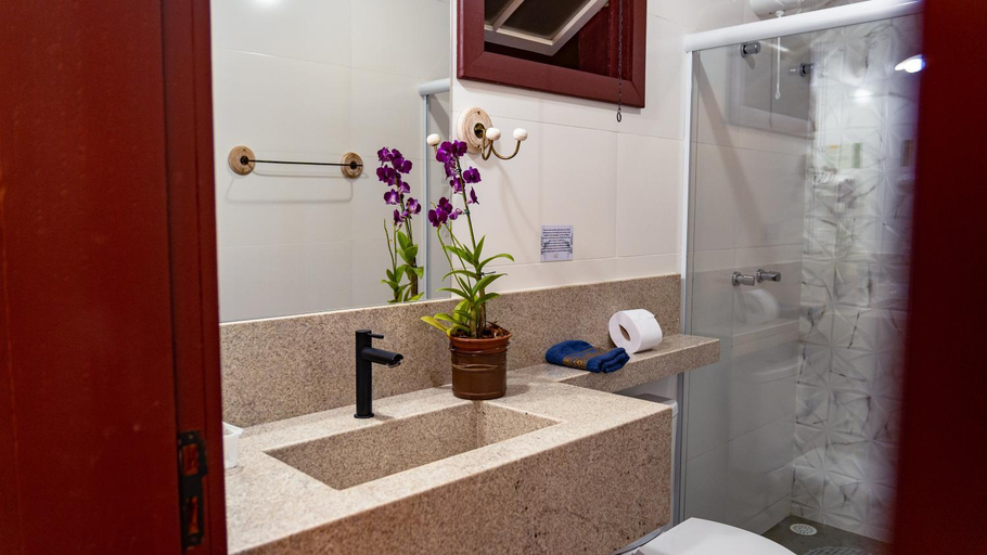 Bathroom 4, Pousada Charme Tiradentes, Tiradentes