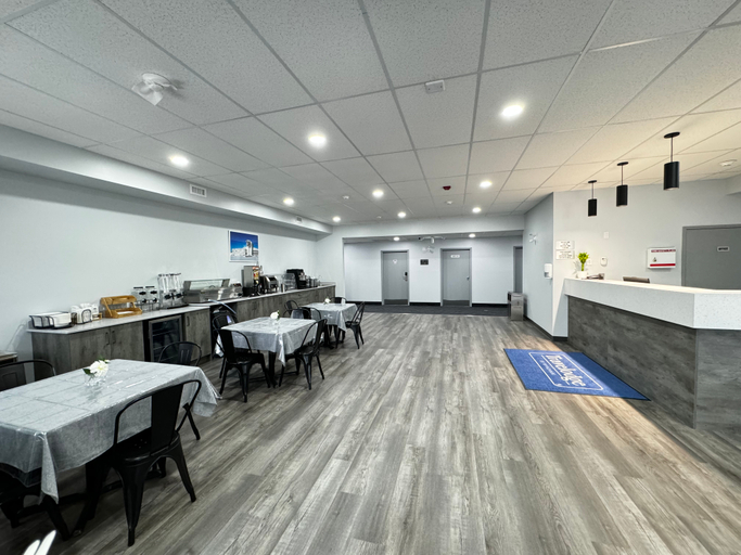 Public Area 2, Travelodge by Wyndham Cochrane Ontario, Cochrane