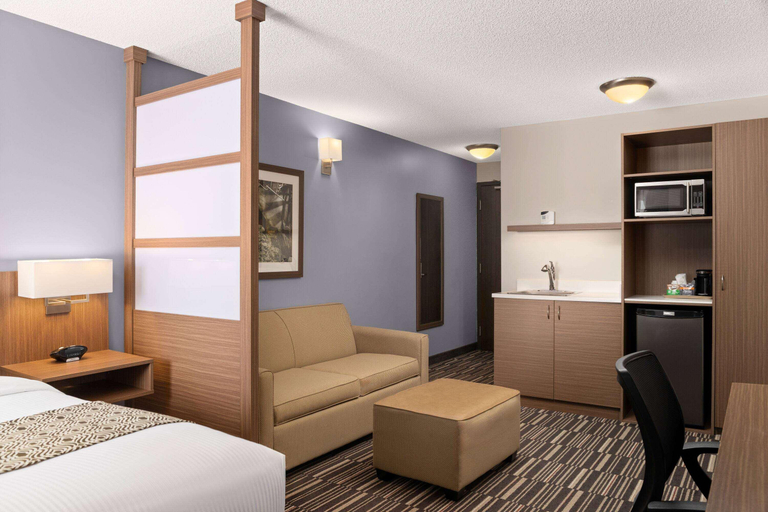 Bedroom 3, Microtel Inn & Suites by Wyndham Kirkland Lake, Timiskaming