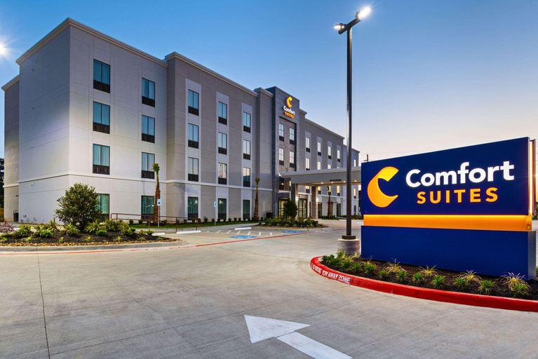 Exterior & Views 2, Comfort Suites Humble Houston IAH, Houston