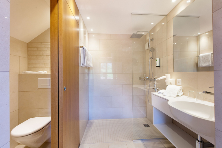 Bathroom 4, Hotel Kreuz by b_smart, Obwalden