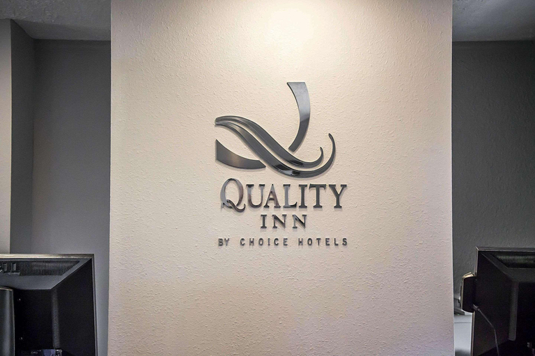 Public Area 2, Quality Inn Cambridge, Guernsey