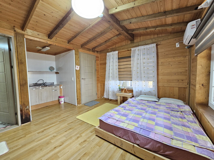 Bedroom 2, Udo Pension Haeyeon, Seogwipo