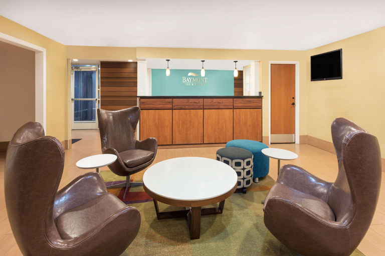 Public Area 2, Baymont by Wyndham Savannah Midtown, Chatham