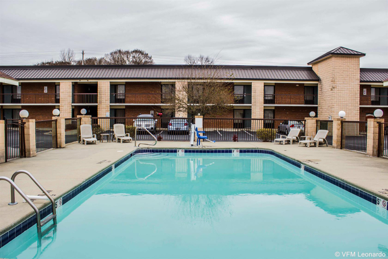 Sport & Beauty 5, Quality Inn Kinston, Lenoir