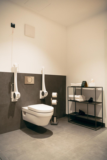 Bathroom 4, TARGET WORLD Hunter's Lodge, Bernkastel-Wittlich