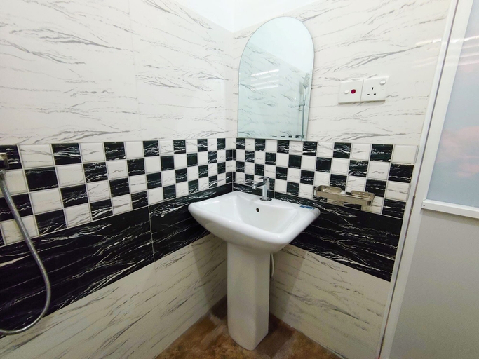 Bathroom 4, Gaya Family Resort Udawalawa, Embilipitiya
