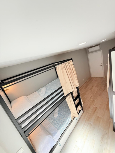Bedroom 4, Hostel Vam Torrejon, Madrid