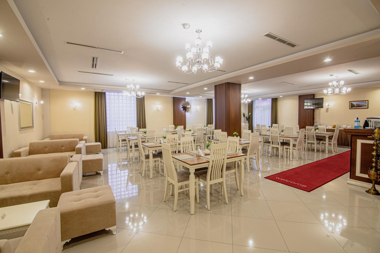 Food & Drinks 4, Christi's Hotel Borova, Korçës