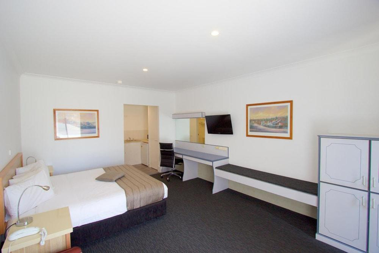 Bedroom 10